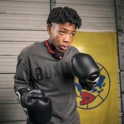 TITLE Chin Down Boxing Trainer -Geezers Boxing Shop tb1204 c